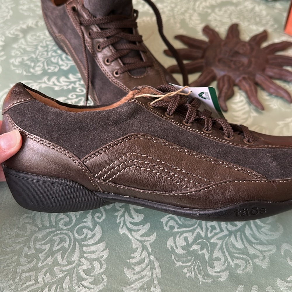 Taos Sneakers Womens Steady Brown 9 Leather Walking Shoe‎ Comfort Casual - Picture 3 of 8